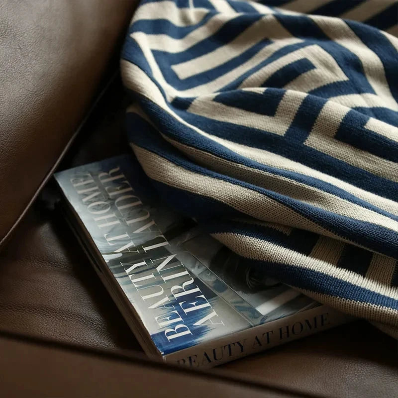 Cozy Up with Our Luxurious Jacquard Knit Blanket - Perfect for a Cozy Night In!