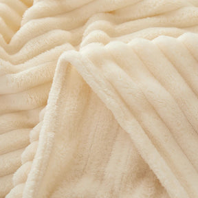 Stay Cozy with Our Luxurious Striped Flannel Fleece Blanket - Soft and Warm!